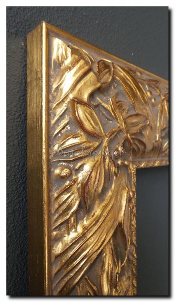 detail-zijkant-barok-lijst-goud