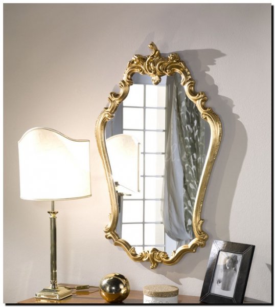elegante-venetiaanse-spiegel-met-kuif