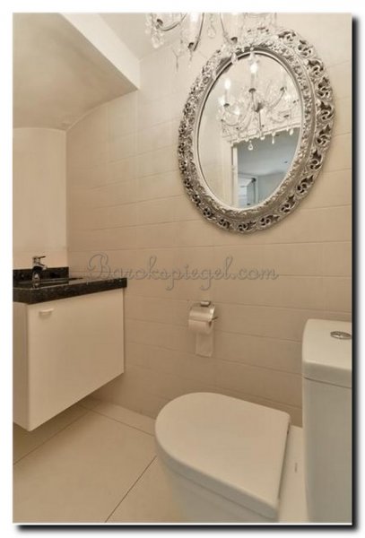 ronde-spiegel-helder-zilver-in-toilet